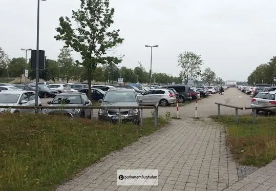 Parken Am Münchner Flughafen P41 guenstigparken.de