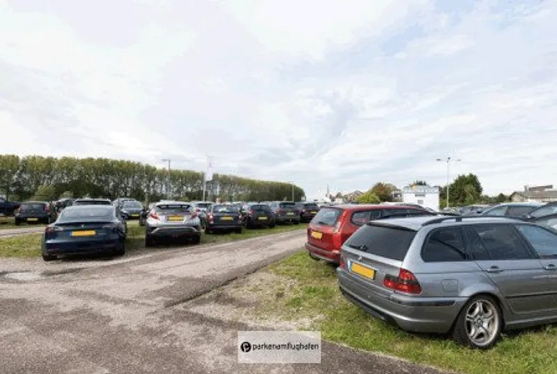 Quick Parking Open Air Car Park Rotterdam Bild 6